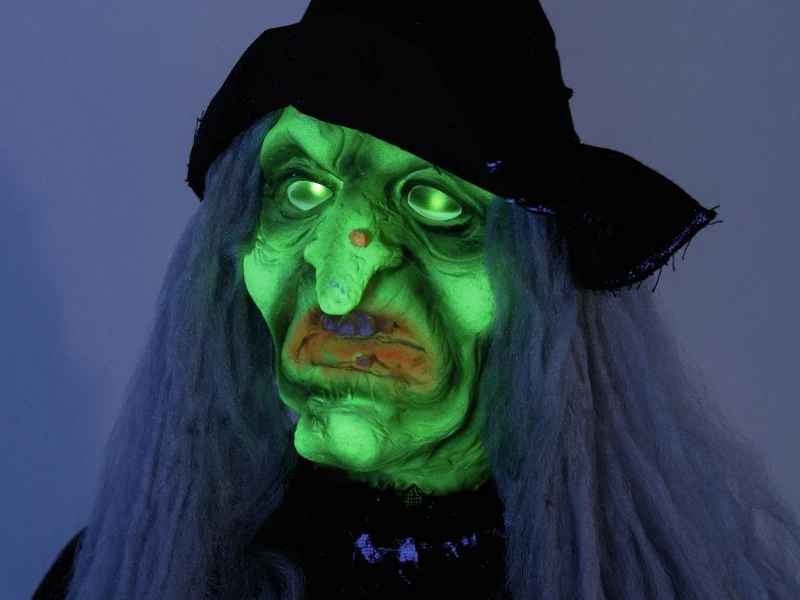 Halloween Flying Moving Witch With Sound And Light 140cm 5 Halloween Flying Moving Witch With Sound And Light 140cm - Afbeelding 3